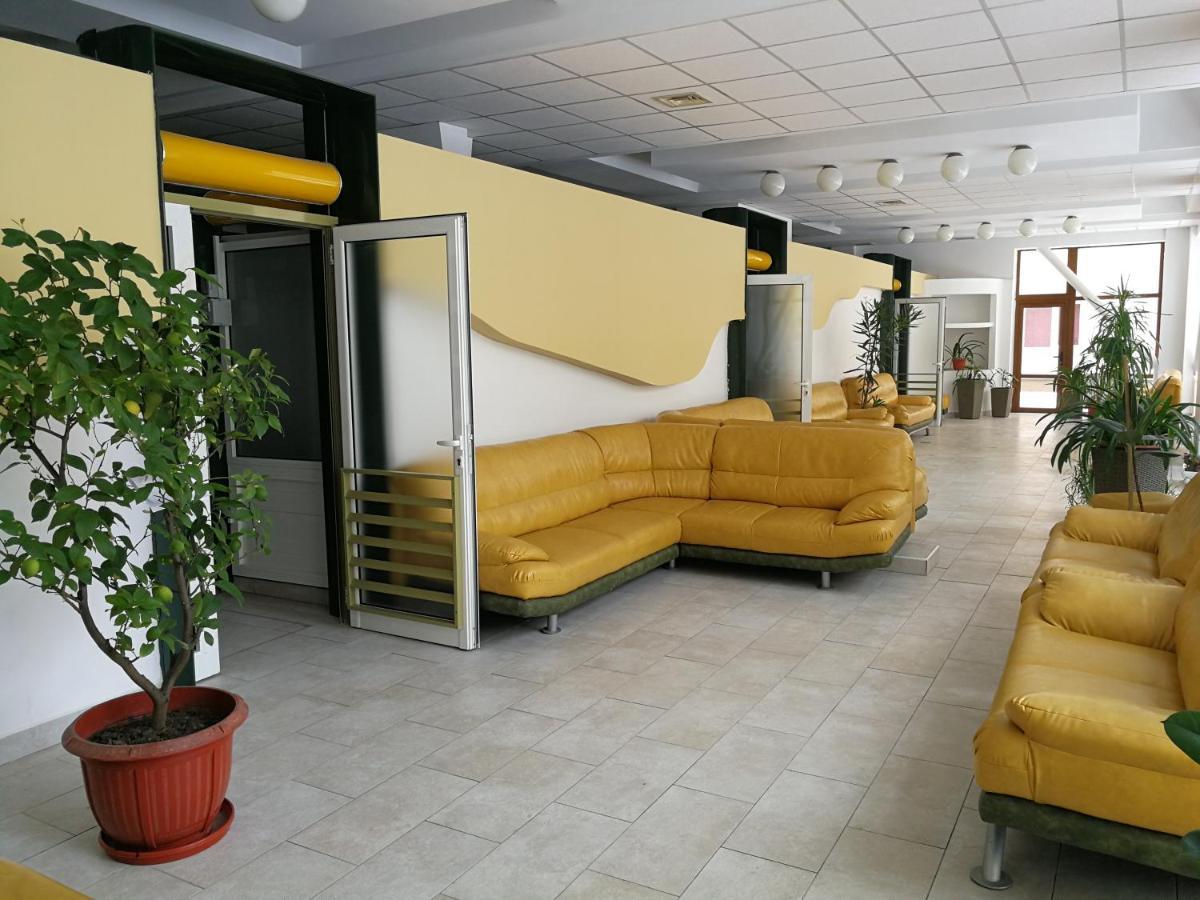 Complex Balnear Cerbul Hotel Covasna Ngoại thất bức ảnh
