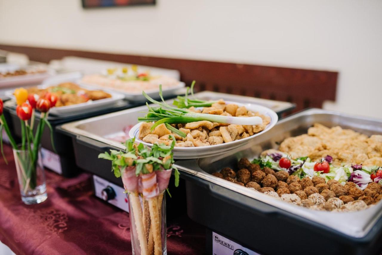 Complex Balnear Cerbul Hotel Covasna Ngoại thất bức ảnh