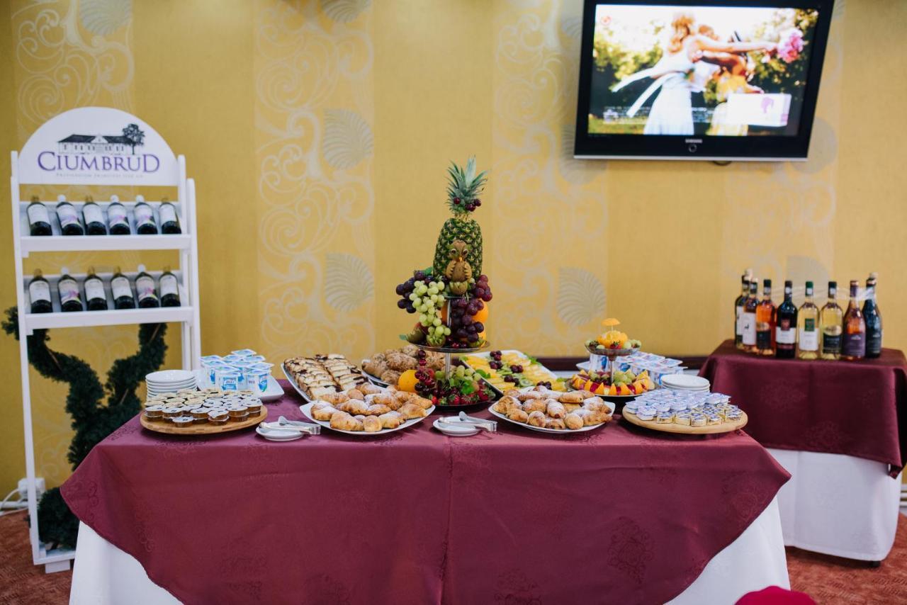 Complex Balnear Cerbul Hotel Covasna Ngoại thất bức ảnh