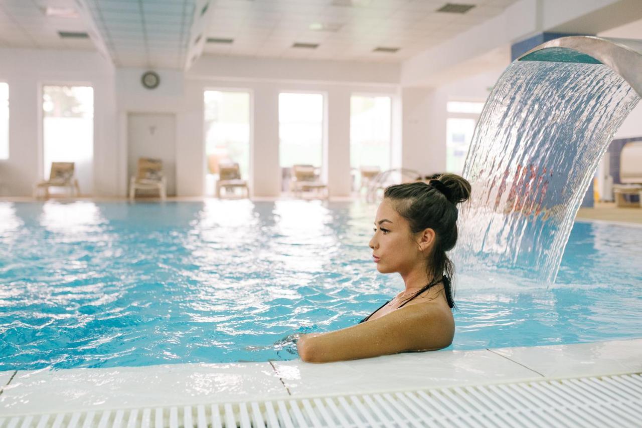 Complex Balnear Cerbul Hotel Covasna Ngoại thất bức ảnh