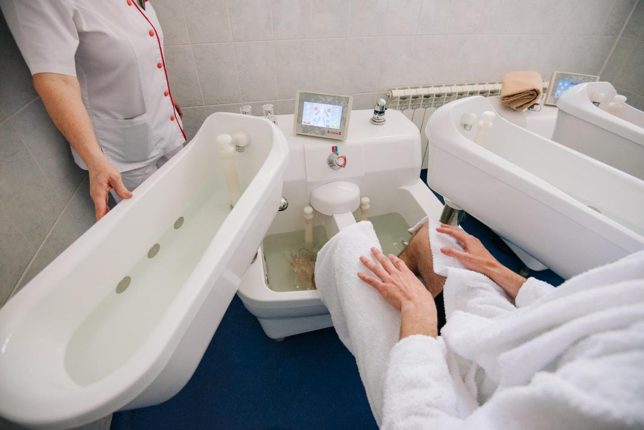 Complex Balnear Cerbul Hotel Covasna Ngoại thất bức ảnh